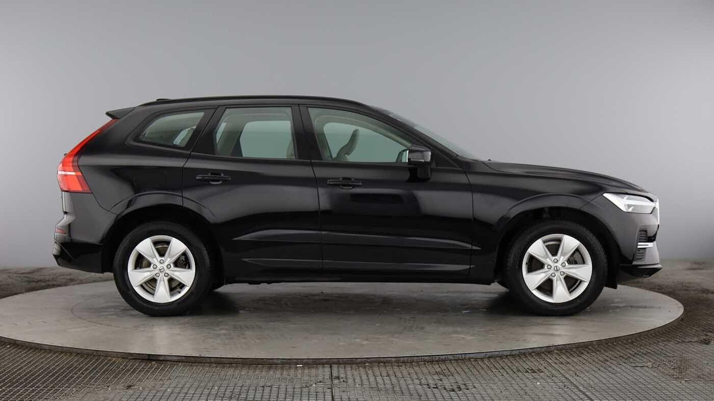Used Volvo XC60 2021 for sale - 77603230: Photo 2