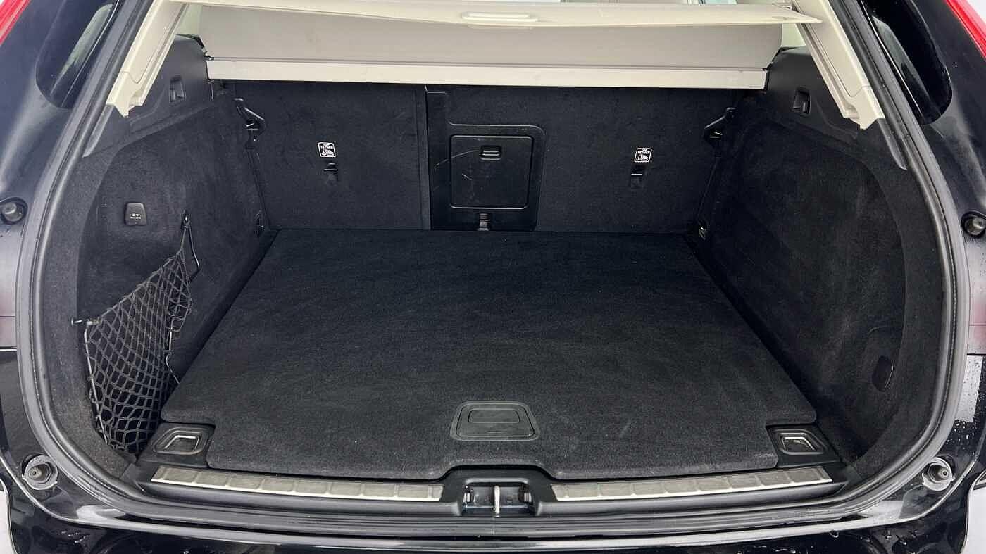 Used Volvo XC60 2021 for sale - 77603230: Photo 5