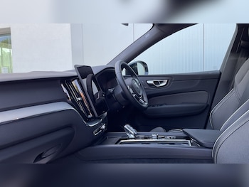 Used Volvo XC60 2025 for sale - 78520788: Photo