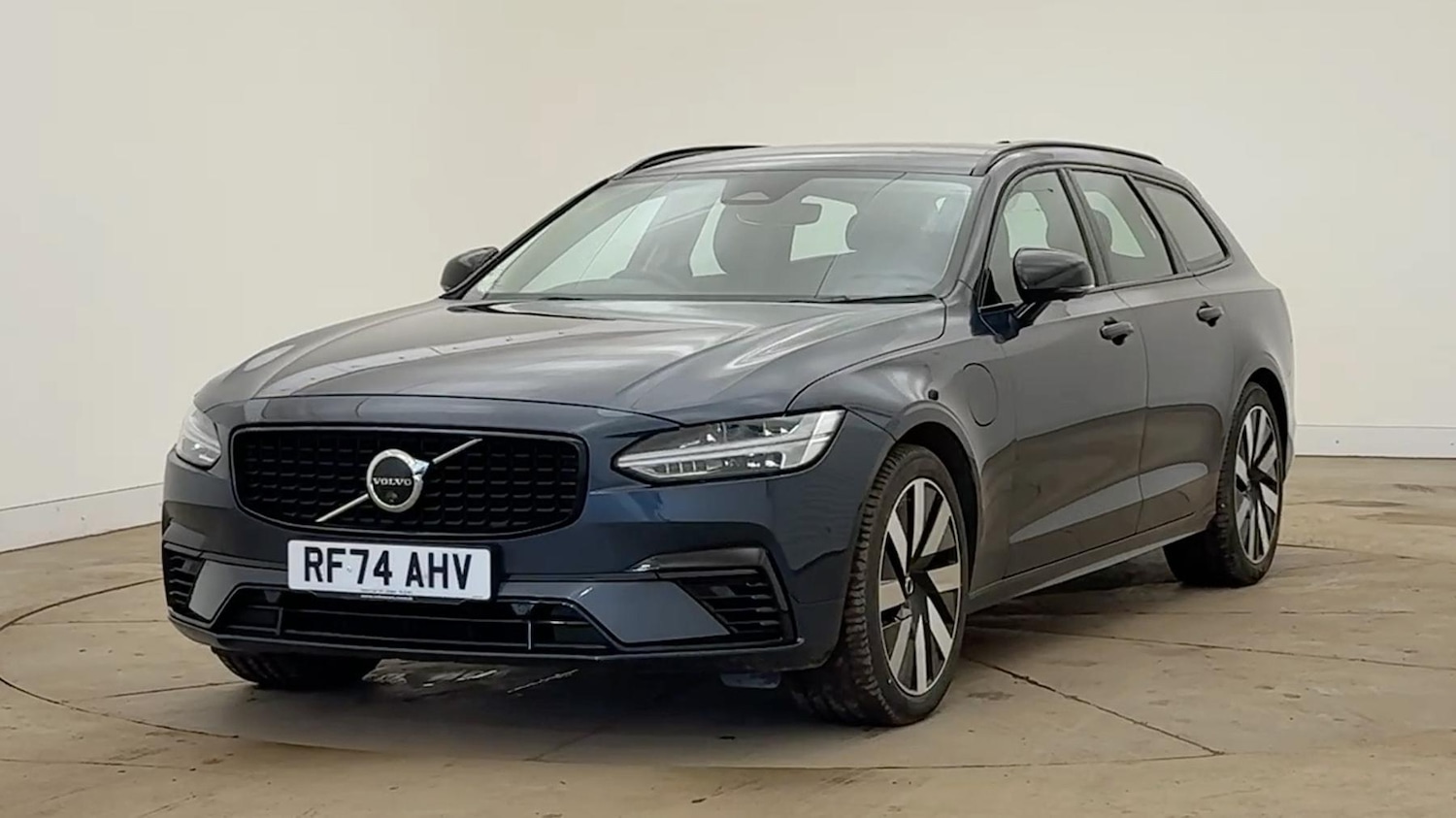 Used Volvo V90 2025 for sale - 77881254: Photo 8