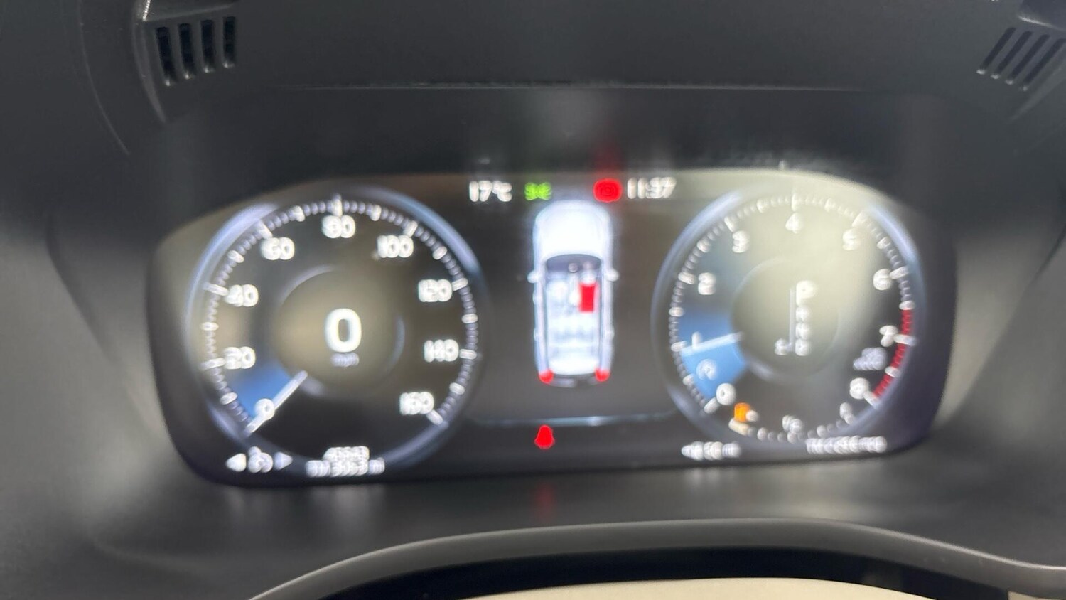 Used Volvo XC60 2018 for sale - 77603867: Photo 11