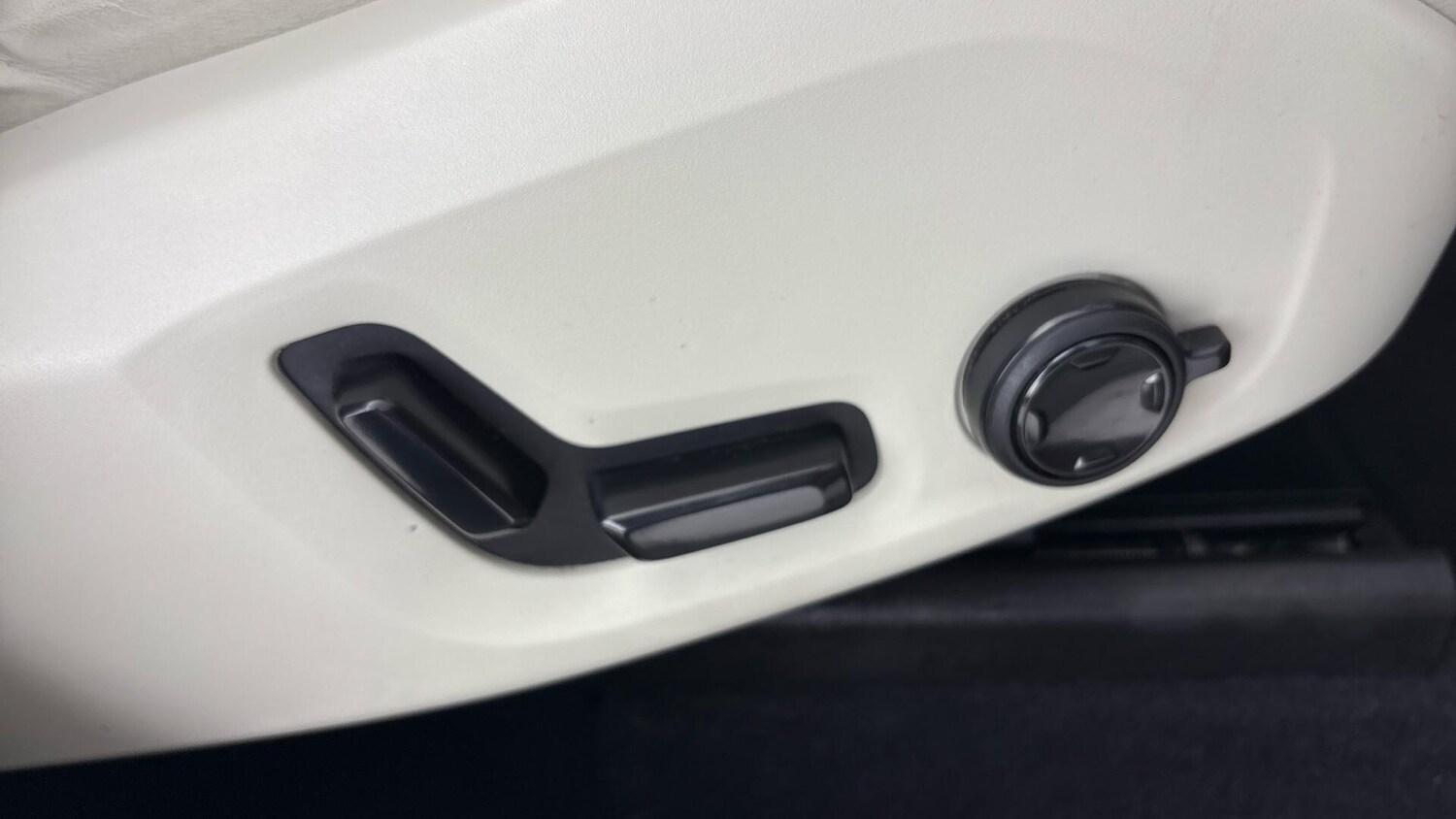 Used Volvo XC60 2018 for sale - 77603867: Photo 21