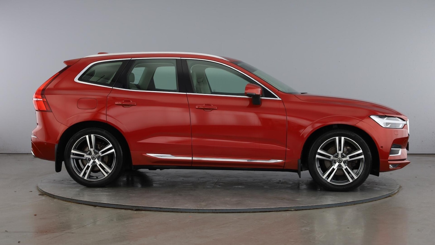 Used Volvo XC60 2018 for sale - 77603867: Photo 4