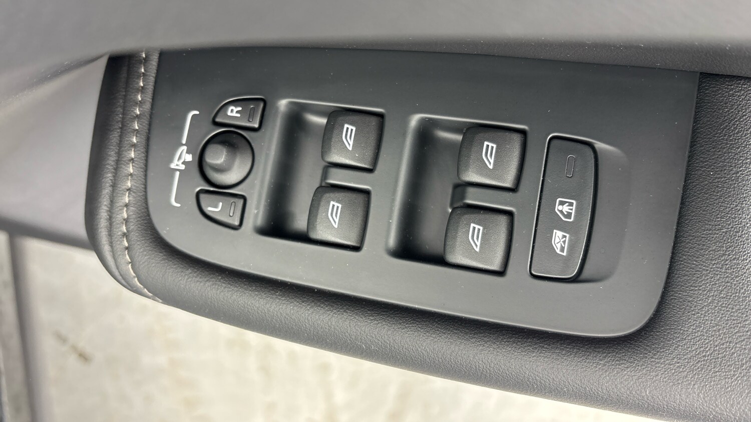 Used Volvo XC60 2024 for sale - 77653226: Photo 17