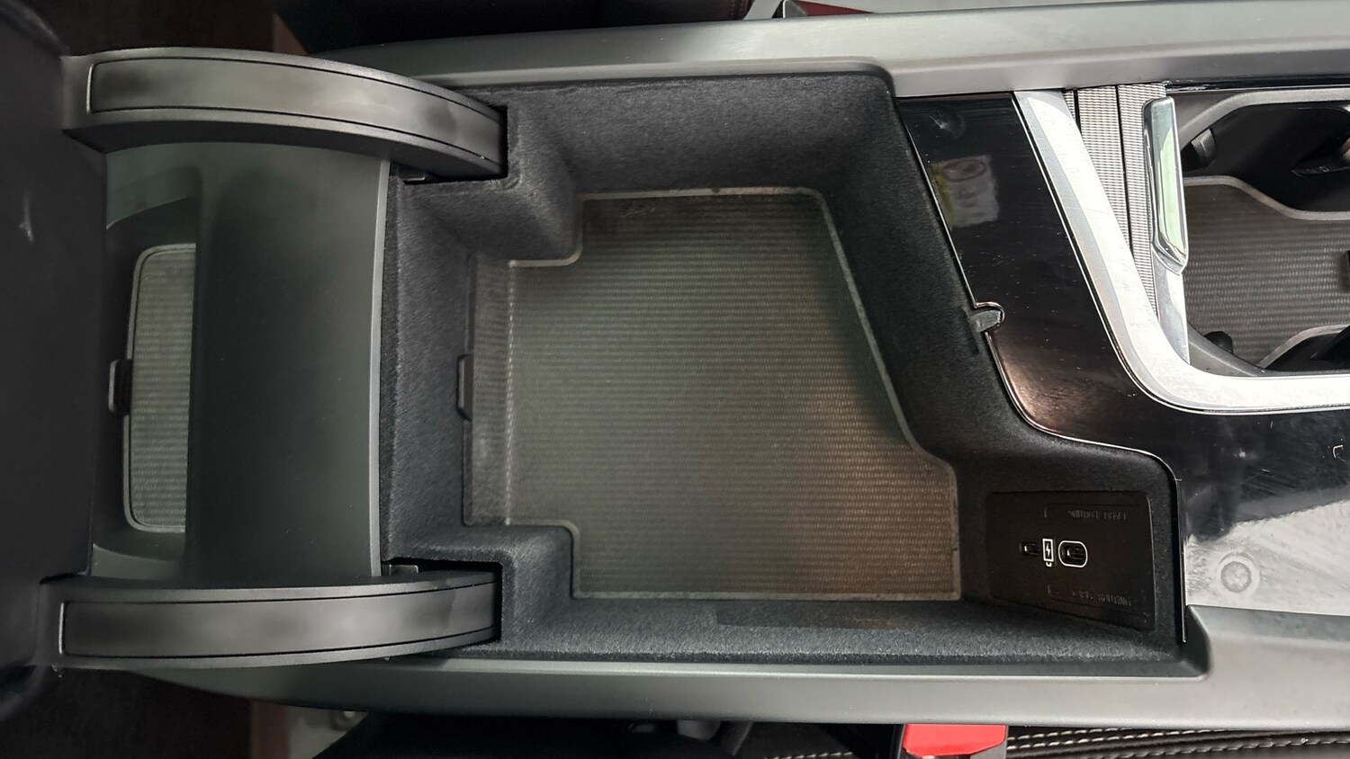 Used Volvo XC60 2024 for sale - 77653226: Photo 25