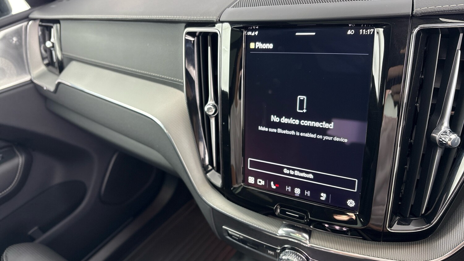 Used Volvo XC60 2024 for sale - 77653226: Photo 32