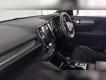 Used Volvo XC40 2019 for sale - 77030741: Photo