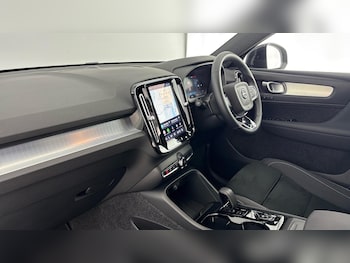 Used Volvo XC40 2025 for sale - 78885567: Photo