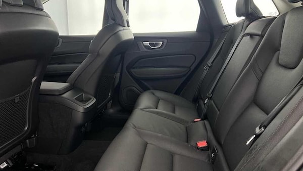 Used Volvo XC60 2023 for sale - 76196446: Photo 7