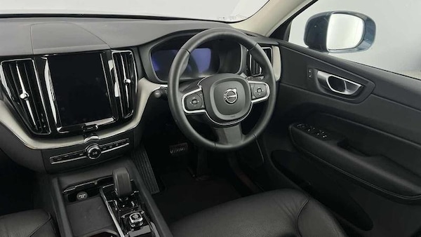 Used Volvo XC60 2023 for sale - 76196446: Photo 8