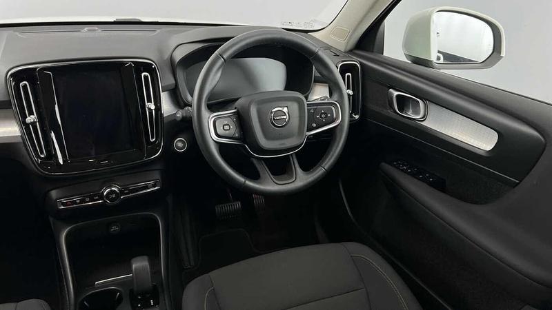 Used Volvo XC40 2022 for sale - 76631241: Photo 8