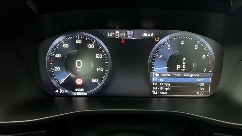 Used Volvo XC40 2022 for sale - 76631241: Photo 9