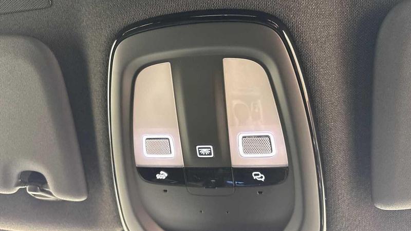 Used Volvo XC40 2024 for sale - 77301225: Photo 32