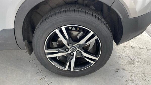 Used Volvo XC40 2023 for sale - 75385741: Photo 25