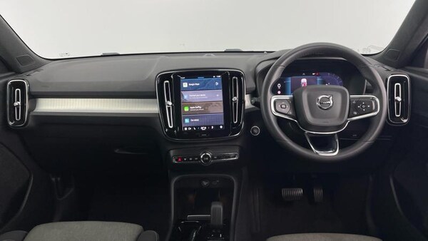 Used Volvo XC40 2023 for sale - 75385741: Photo 8