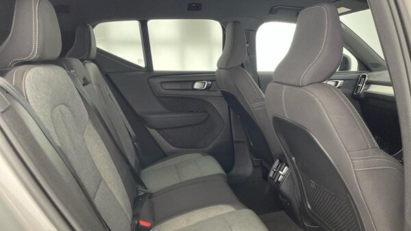 Used Volvo XC40 2023 for sale - 75385741: Photo 9