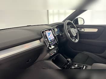 Used Volvo XC40 2026 for sale - 79779976: Photo