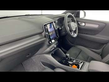 Used Volvo XC40 2025 for sale - 74858585: Photo