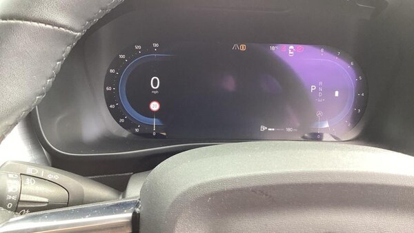 Used Volvo XC40 2023 for sale - 75058155: Photo 13
