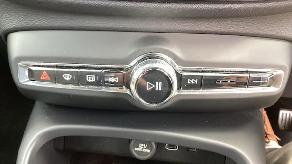 Used Volvo XC40 2023 for sale - 75058155: Photo 19