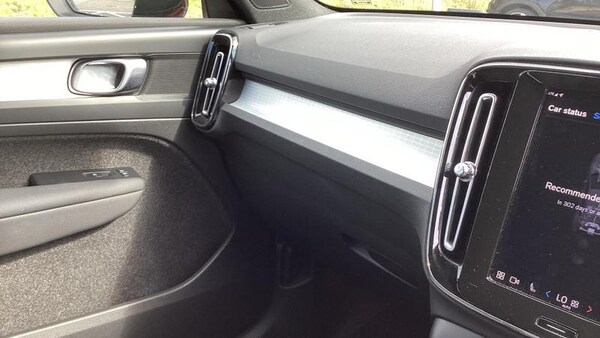 Used Volvo XC40 2023 for sale - 75058155: Photo 32