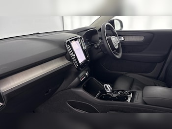 Used Volvo XC40 2023 for sale - 77506305: Photo