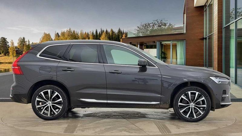 Used Volvo XC60 2022 for sale - 77462395: Photo 2