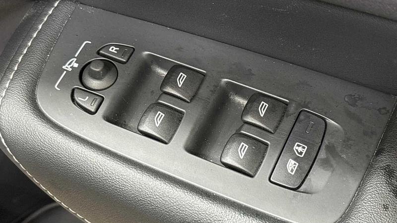 Used Volvo XC60 2022 for sale - 77462395: Photo 25