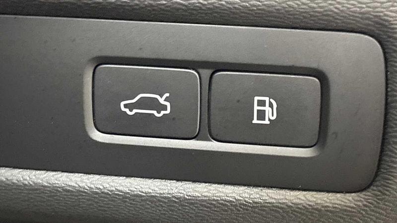 Used Volvo XC60 2022 for sale - 77462395: Photo 30