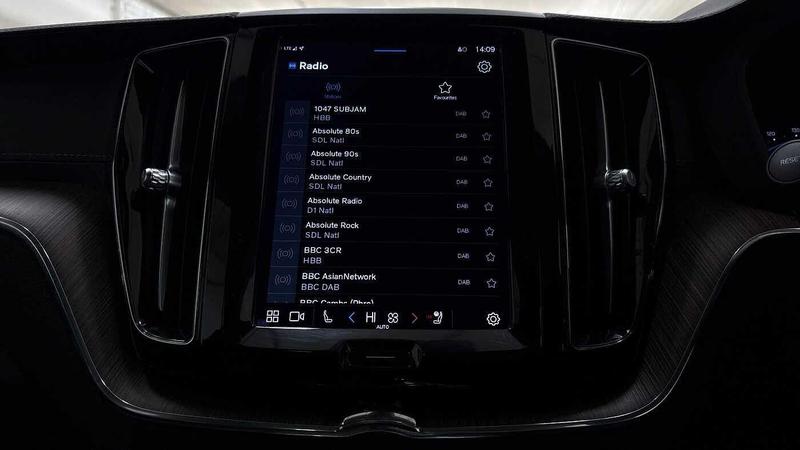 Used Volvo XC60 2022 for sale - 77462395: Photo 37