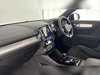 Used Volvo XC40 2025 for sale - 78929327: Photo