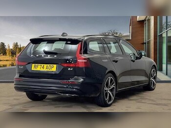 Used Volvo V60 2025 for sale - 77312679: Photo