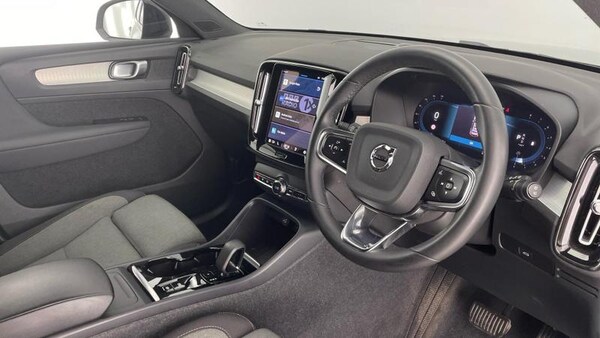 Used Volvo XC40 2023 for sale - 75543416: Photo 6
