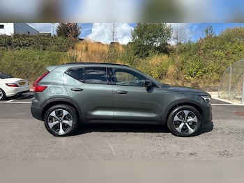 Used Volvo XC40 2026 for sale - 79841947: Photo