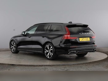 Used Volvo V60 2022 for sale - 78486186: Photo