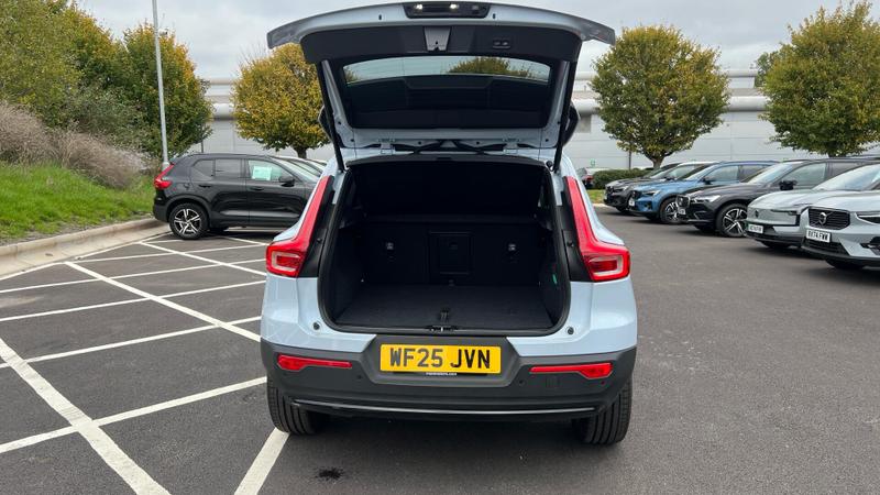 Used Volvo XC40 2025 for sale - 76056103: Photo 14
