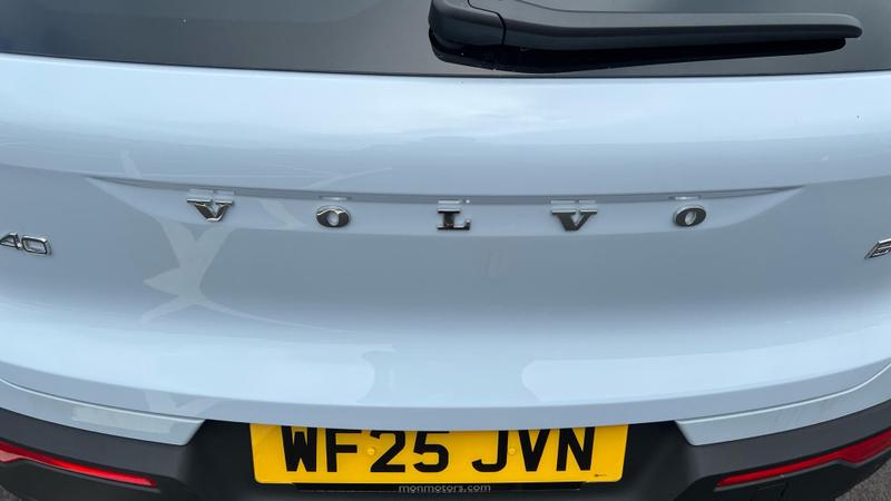 Used Volvo XC40 2025 for sale - 76056103: Photo 18