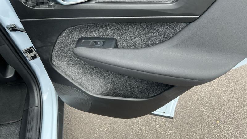 Used Volvo XC40 2025 for sale - 76056103: Photo 35