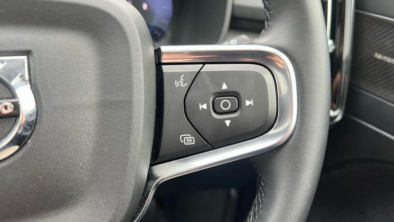 Used Volvo XC40 2025 for sale - 76056103: Photo 47