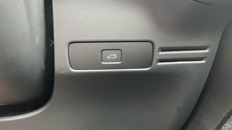 Used Volvo XC40 2025 for sale - 76056103: Photo 51