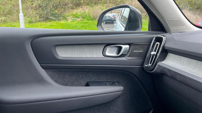 Used Volvo XC40 2025 for sale - 76056103: Photo 59