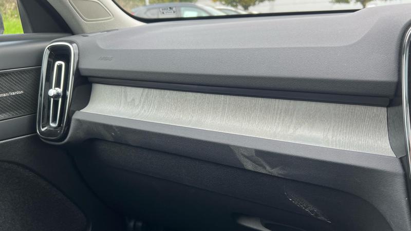 Used Volvo XC40 2025 for sale - 76056103: Photo 60