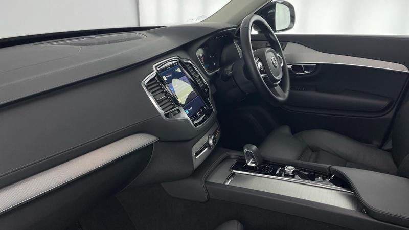 Used Volvo XC90 2024 for sale - 76553871: Photo 2