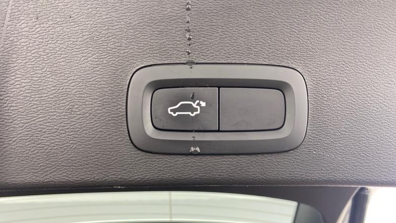 Used Volvo XC40 2019 for sale - 76631244: Photo 17