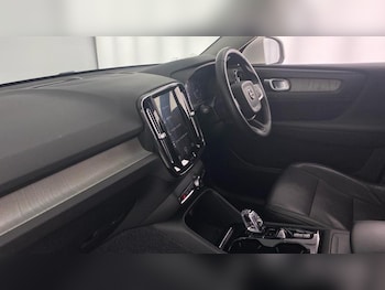 Used Volvo XC40 2019 for sale - 76631244: Photo