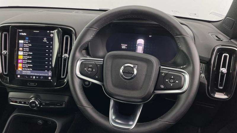 Used Volvo XC40 2025 for sale - 76008589: Photo 10