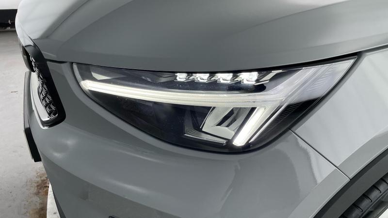 Used Volvo XC40 2025 for sale - 76008589: Photo 38