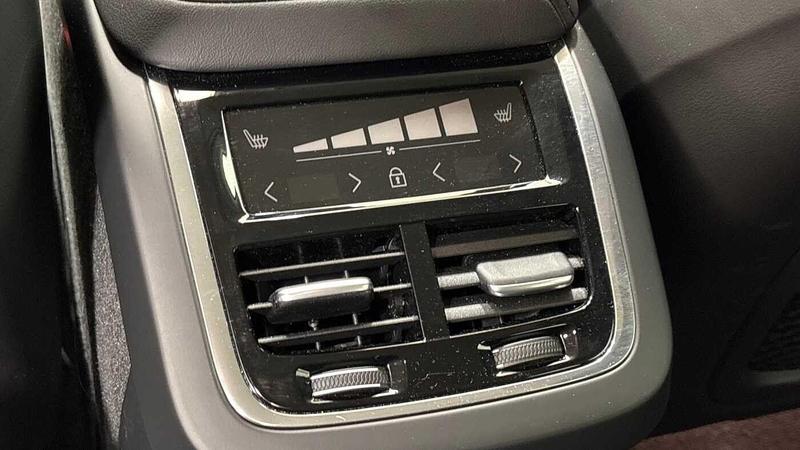 Used Volvo XC60 2025 for sale - 76979490: Photo 17