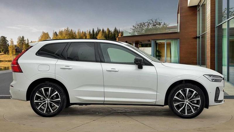 Used Volvo XC60 2025 for sale - 76979490: Photo 2