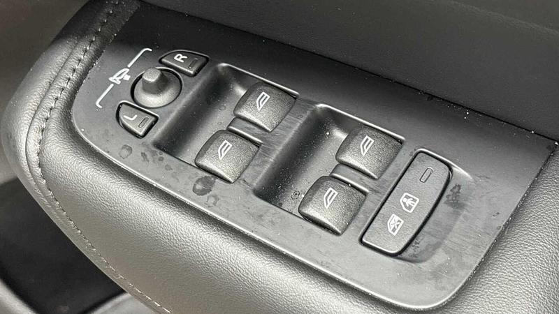 Used Volvo XC60 2025 for sale - 76979490: Photo 24